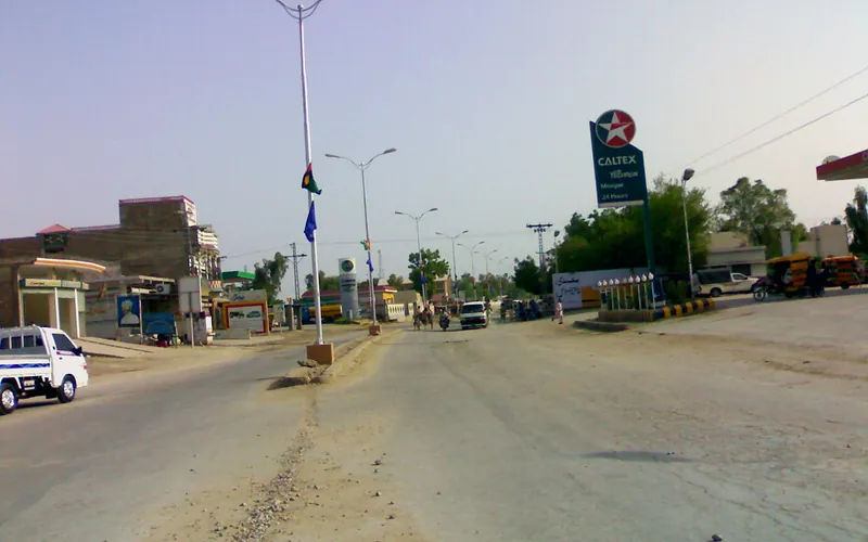 Dadu Larkana Road - panoramio