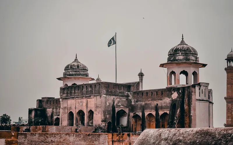 Explore the majestic Lahore Fort, a UNESCO World Heritage site in Pakistan, showcasing Mughal architecture, Punjab
