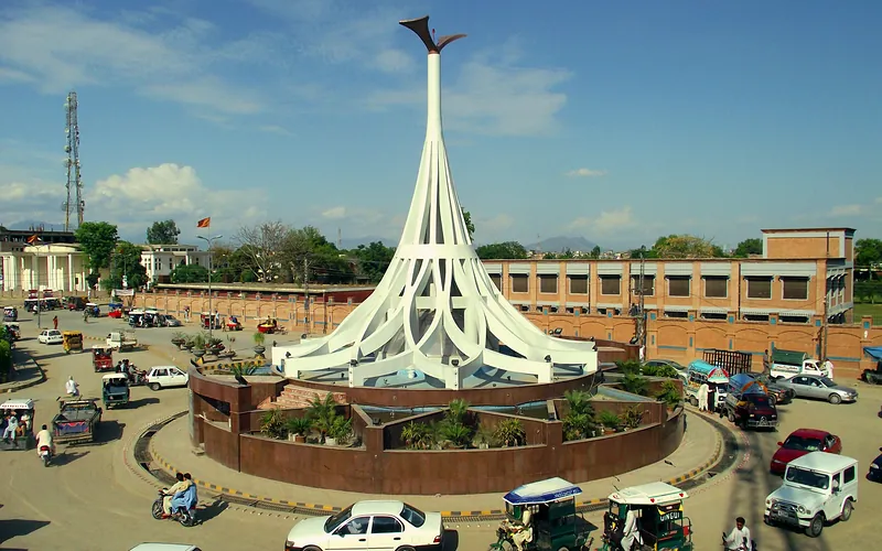 Bacha Khan Chowk, Mardan - panoramio