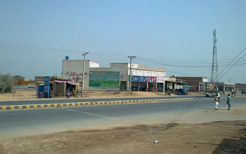 HASHMI CHOWK - panoramio